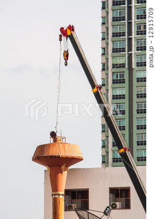 Crane 12915709