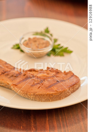Boiled beef tongue 12916988