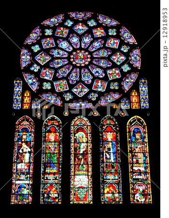 シャルトル大聖堂・北側のバラ窓の写真素材 [12918953] - PIXTA