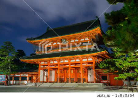 平安神宮 応天門 夜景 平安神宮 応天門 夜景 12920364