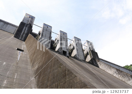 四国中央市「富郷ダム」 12923737