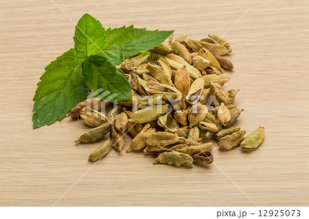 Cardamom 12925073