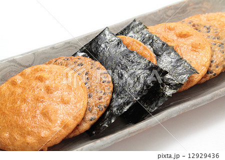 いろいろな煎餅 12929436