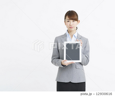 若い女性 若い女性 12930616
