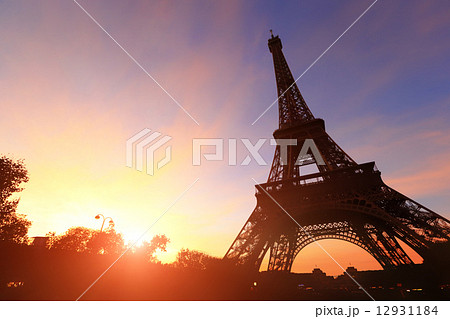 silhouette of eiffel tower silhouette of eiffel tower 12931184