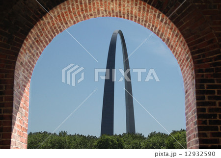 Gateway Arch HDR 12932590