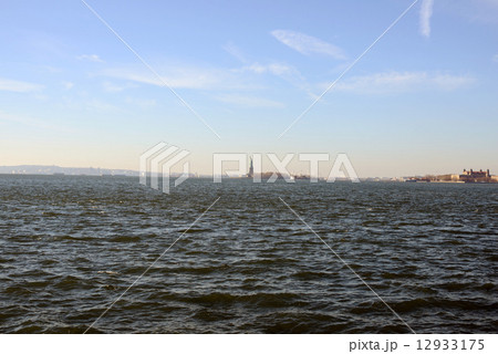 アメリカ　ニューヨーク　自由の女神 12933175