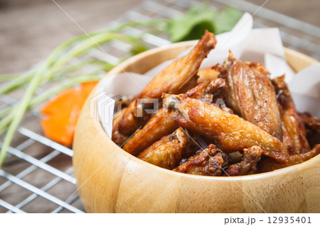 Fried Chicken Wings 12935401