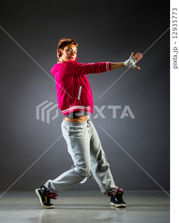 The dancer The dancer 12935773