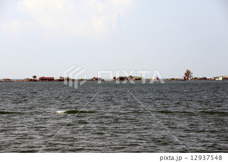 カンボジア　シアヌークビル港 12937548