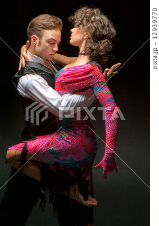 Young couple dancing 12939770