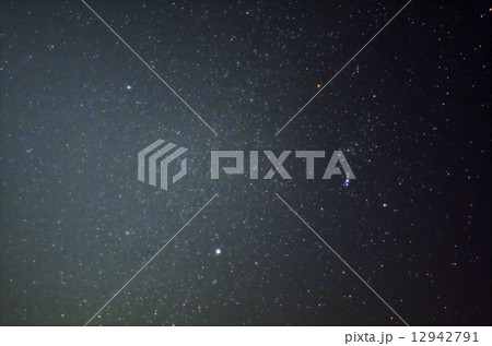 オリオン座と冬の大三角 12942791