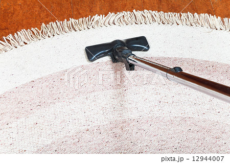 carpet cleaning with hoover 12944007