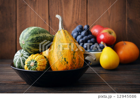 Fresh pumpkins Fresh pumpkins 12945086