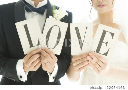LOVEを持つ新郎新婦 12954168