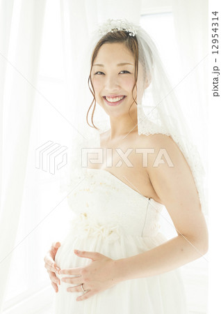 妊娠している花嫁 妊娠している花嫁 12954314