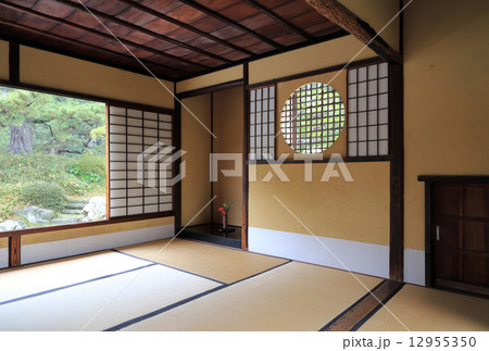 特別名勝「栗林公園」掬月亭の茶室（冬） 12955350