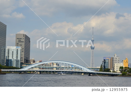 隅田川の川面から見た「清洲橋」（東京都中央区／江東区） 12955975