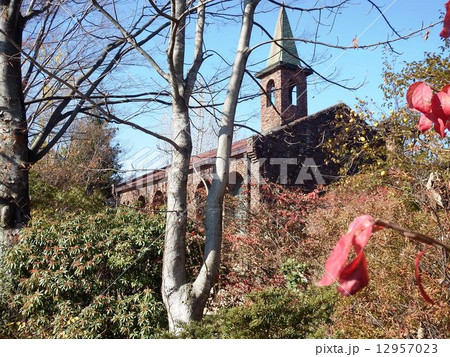 安曇野の名所といえばこの碌山美術館を忘れてはいけない。 12957023