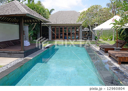 インドネシア　バリ島　高級ヴィラ 12960804