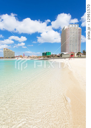 沖縄のビーチ・美浜サンセットビーチ 沖縄のビーチ・美浜サンセットビーチ 12961570