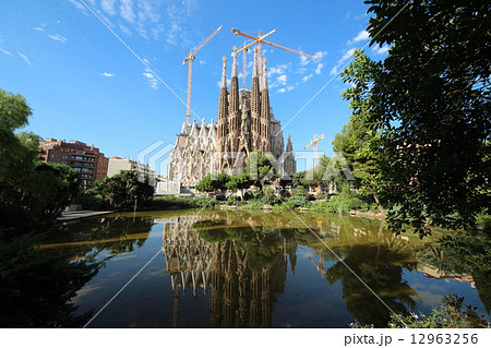 ヨーロッパ　サグラダファミリア２ 12963256
