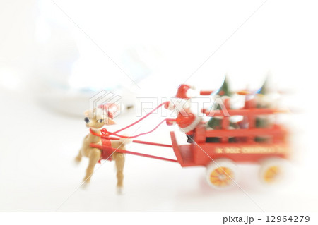 ハイキ―サンタ 12964279