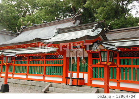 熊野速玉大社の境内(和歌山県新宮市新宮) 熊野速玉大社の境内(和歌山県新宮市新宮) 12964704