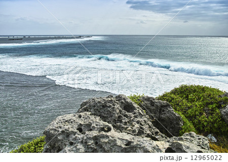 東平安名崎の磯 12965022