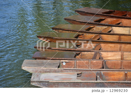 ケンブリッジ 12969230