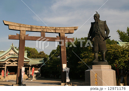 豊国神社秀吉の銅像 12971176
