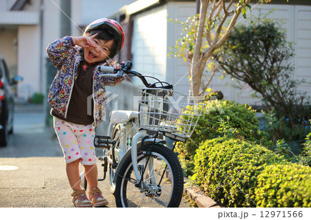 初めての自転車 12971566