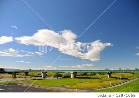台風一過の空 台風一過の空 12971668