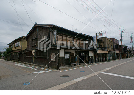 村上市小町の町並み 村上市小町の町並み 12973914