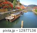 紅葉真っ盛りの嵐山 12977136