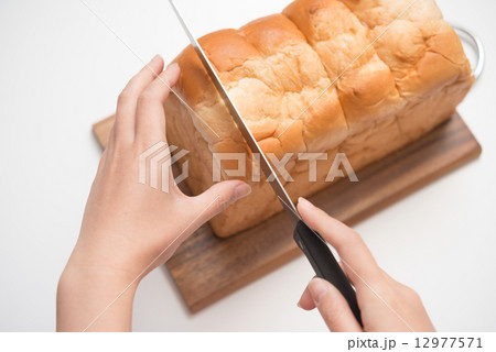 食パン 12977571