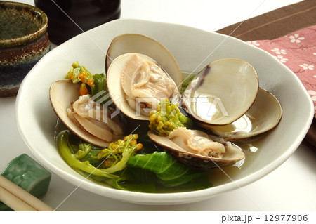 蛤と菜の花の酒蒸し　日本酒　春の料理 12977906