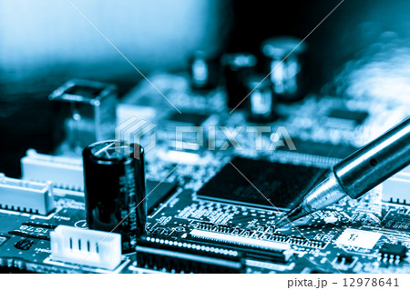 soldering of electronic circuit board 12978641