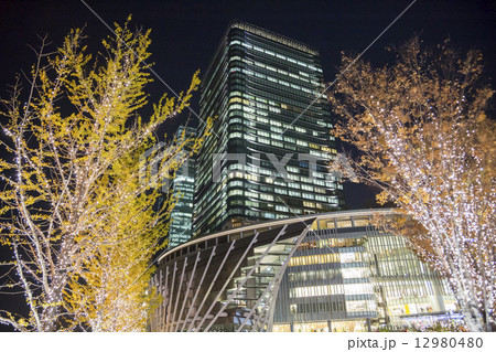 グランフロント大阪夜景 12980480