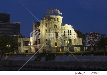 原爆ドーム夜景 12980996