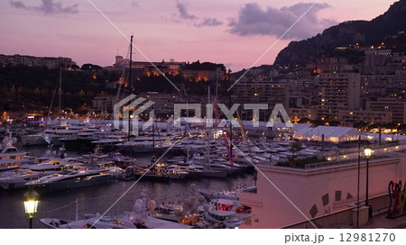 モナコ　ヨットショー 12981270