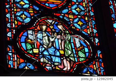 キラキラステンドグラス 12982045