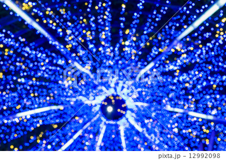 Abstract circular bokeh background of Christmas light Abstract circular bokeh background of Christmas light 12992098