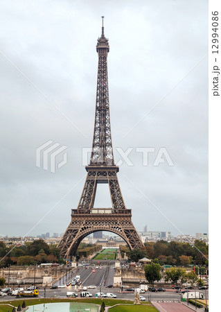 Eiffel tower in Paris, France 12994086