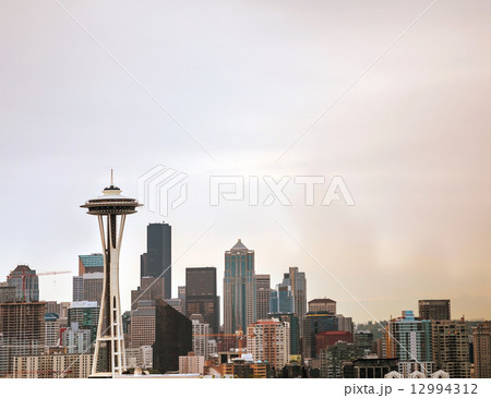 Downtown Seattle as seen from the Kerry park 12994312