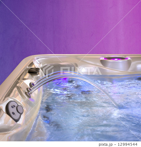 Jacuzzi Bathtub filling 12994544