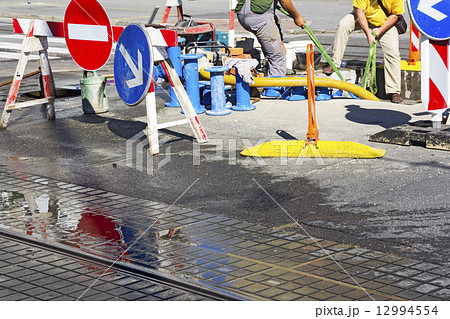 Repair of water pipes 12994554