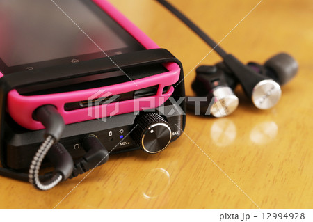 デジタルプレーヤーとポータブルアンプ 12994928