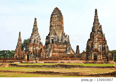 Wat Chaiwatthanaram Temple. Ayutthaya Historical Park, Thailand. 13003907