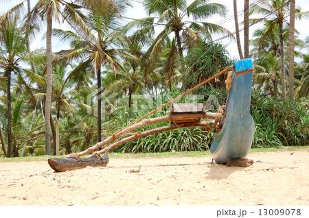 The traditional Sri Lanka's boat for fishing on the beach 13009078